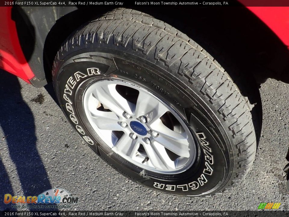 2016 Ford F150 XL SuperCab 4x4 Race Red / Medium Earth Gray Photo #9