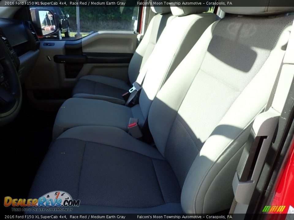 2016 Ford F150 XL SuperCab 4x4 Race Red / Medium Earth Gray Photo #13