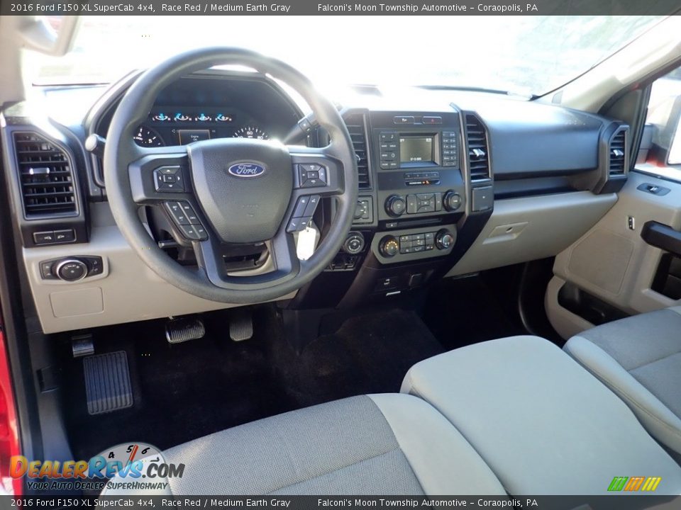 2016 Ford F150 XL SuperCab 4x4 Race Red / Medium Earth Gray Photo #14