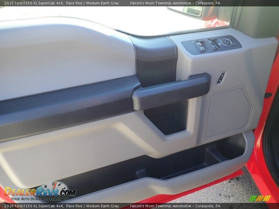 2016 Ford F150 XL SuperCab 4x4 Race Red / Medium Earth Gray Photo #15
