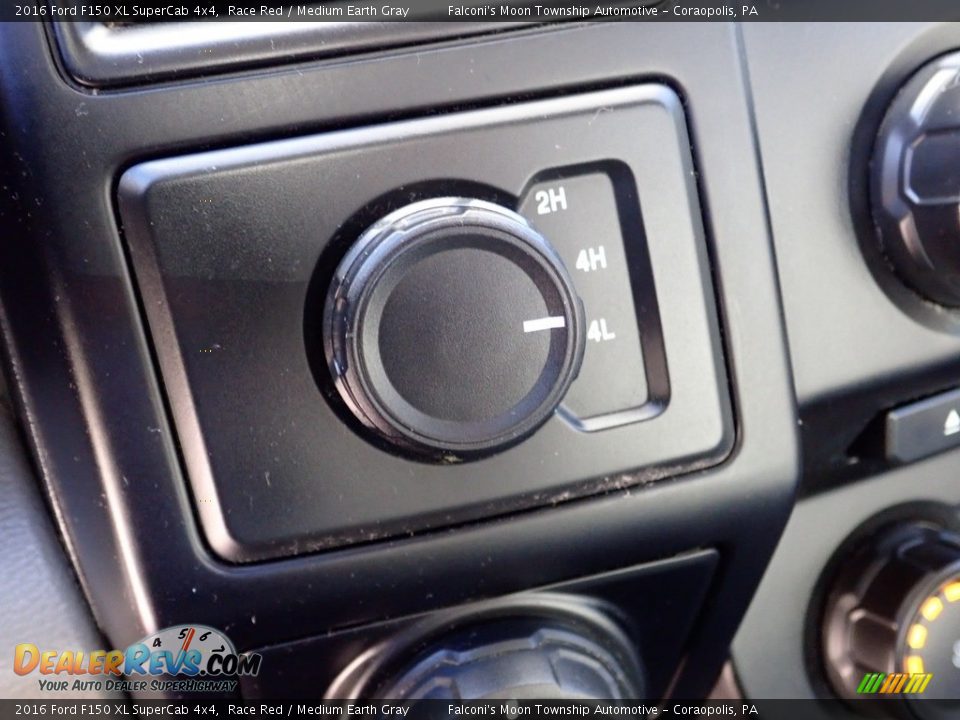 2016 Ford F150 XL SuperCab 4x4 Race Red / Medium Earth Gray Photo #16