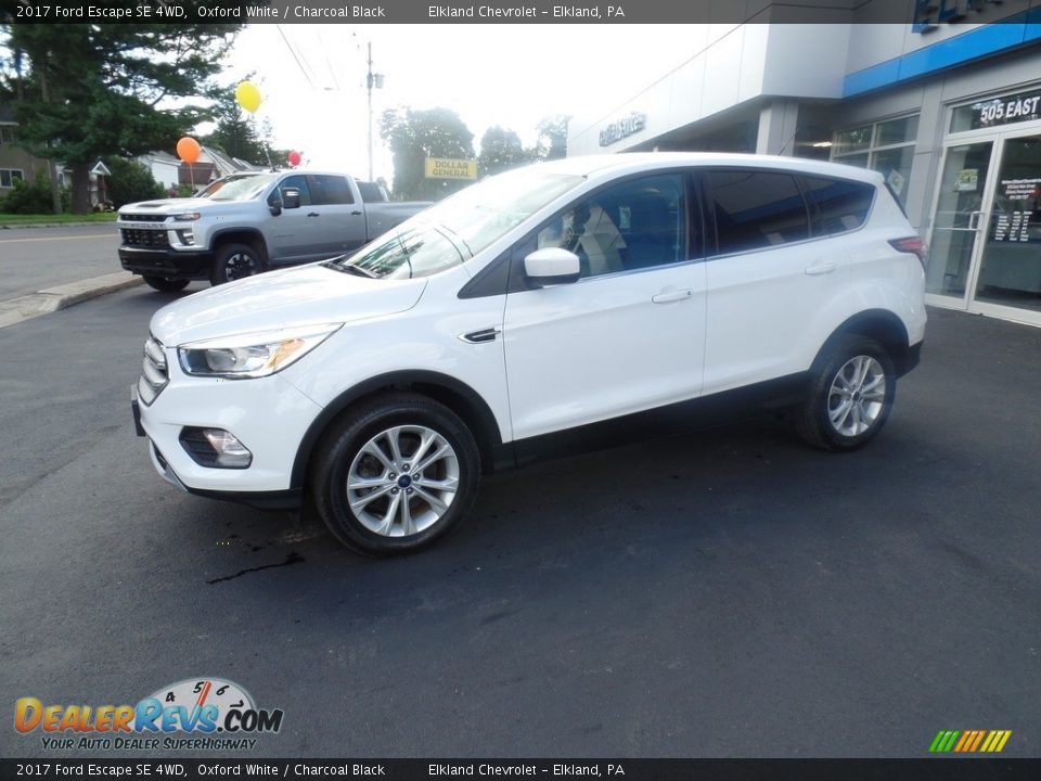 2017 Ford Escape SE 4WD Oxford White / Charcoal Black Photo #1