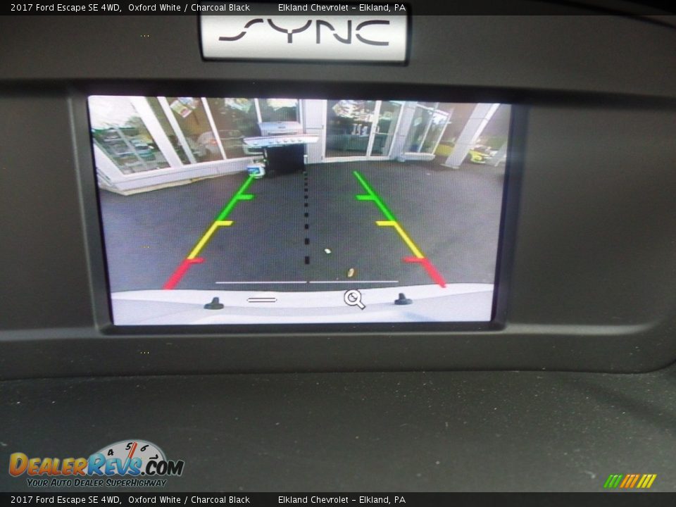 2017 Ford Escape SE 4WD Oxford White / Charcoal Black Photo #24