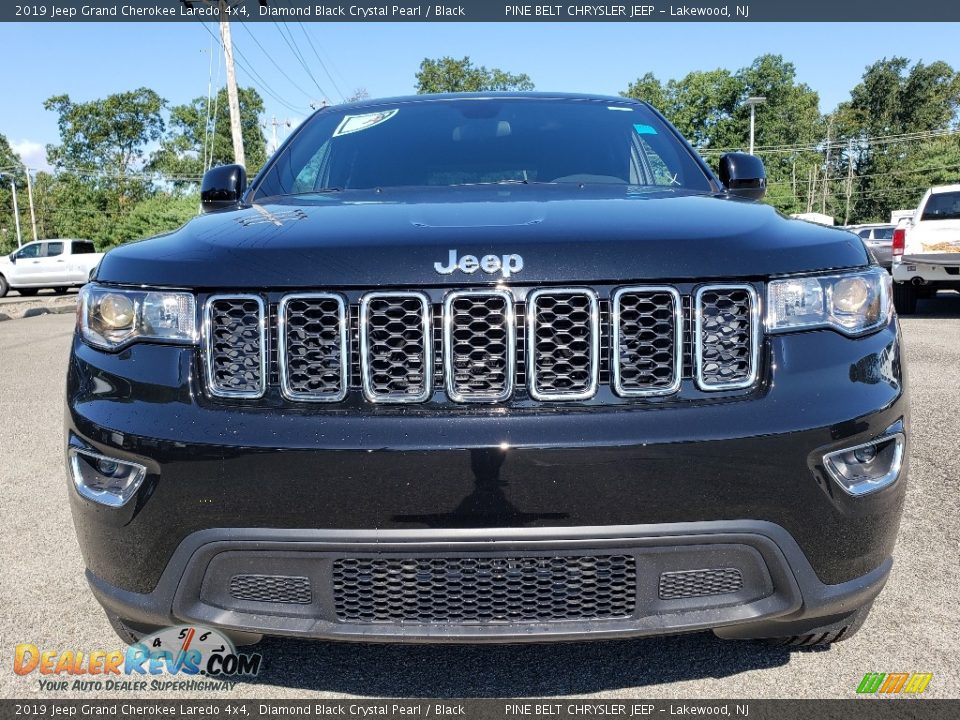 2019 Jeep Grand Cherokee Laredo 4x4 Diamond Black Crystal Pearl / Black Photo #2