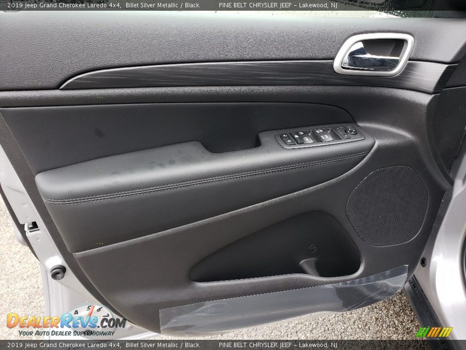 2019 Jeep Grand Cherokee Laredo 4x4 Billet Silver Metallic / Black Photo #8