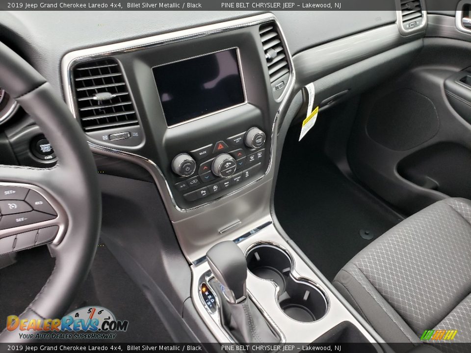 2019 Jeep Grand Cherokee Laredo 4x4 Billet Silver Metallic / Black Photo #10