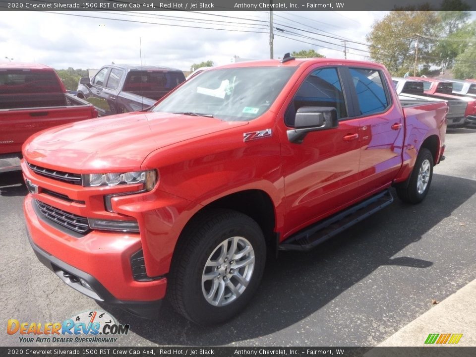 Front 3/4 View of 2020 Chevrolet Silverado 1500 RST Crew Cab 4x4 Photo #10