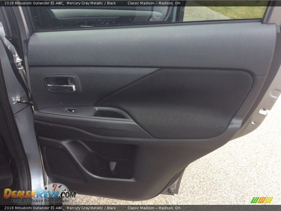2018 Mitsubishi Outlander ES AWC Mercury Gray Metallic / Black Photo #22