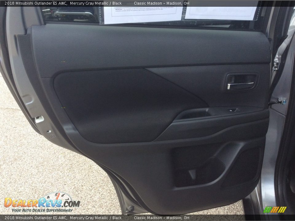2018 Mitsubishi Outlander ES AWC Mercury Gray Metallic / Black Photo #24