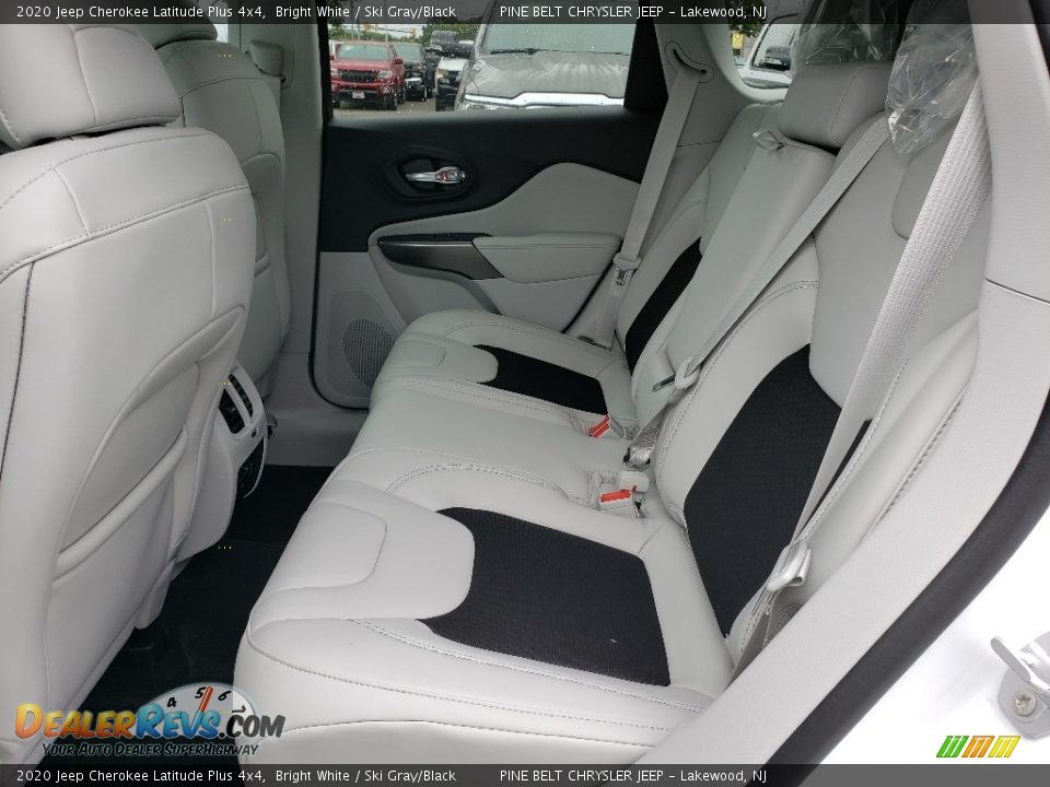 2020 Jeep Cherokee Latitude Plus 4x4 Bright White / Ski Gray/Black Photo #6