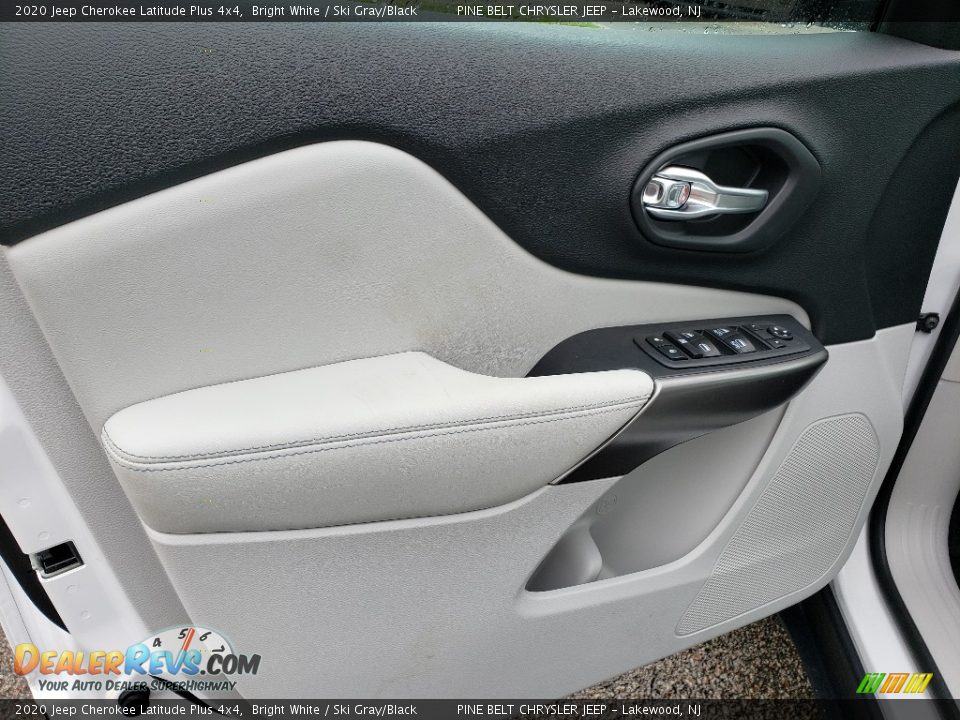 2020 Jeep Cherokee Latitude Plus 4x4 Bright White / Ski Gray/Black Photo #8