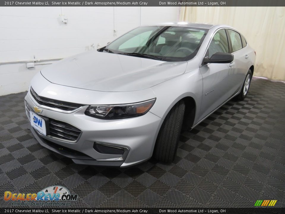 2017 Chevrolet Malibu LS Silver Ice Metallic / Dark Atmosphere/Medium Ash Gray Photo #8