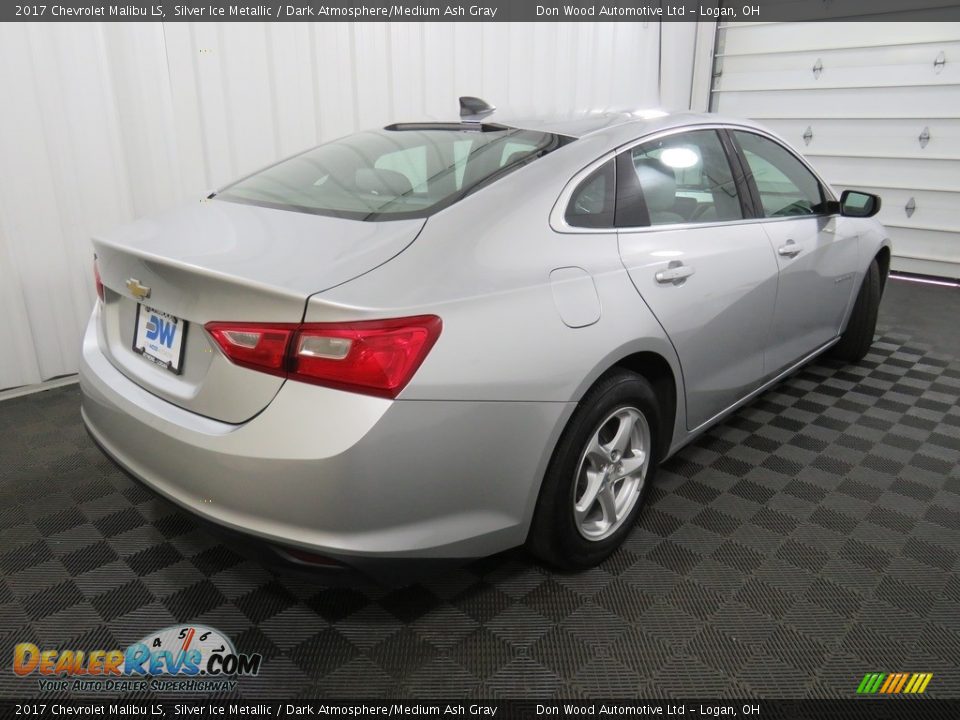 2017 Chevrolet Malibu LS Silver Ice Metallic / Dark Atmosphere/Medium Ash Gray Photo #15