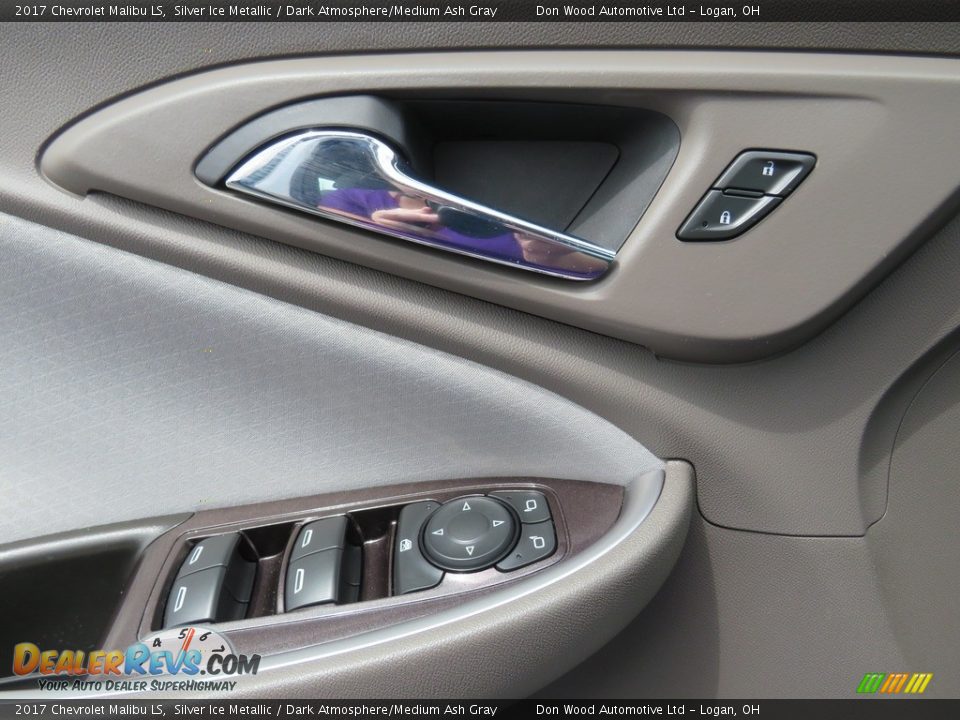 2017 Chevrolet Malibu LS Silver Ice Metallic / Dark Atmosphere/Medium Ash Gray Photo #18