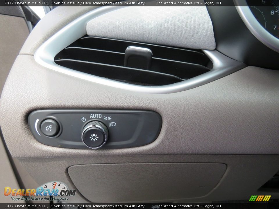 2017 Chevrolet Malibu LS Silver Ice Metallic / Dark Atmosphere/Medium Ash Gray Photo #19