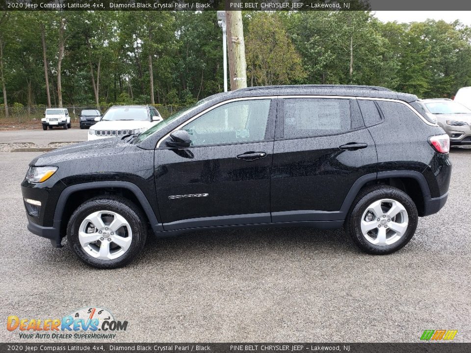 2020 Jeep Compass Latitude 4x4 Diamond Black Crystal Pearl / Black Photo #3