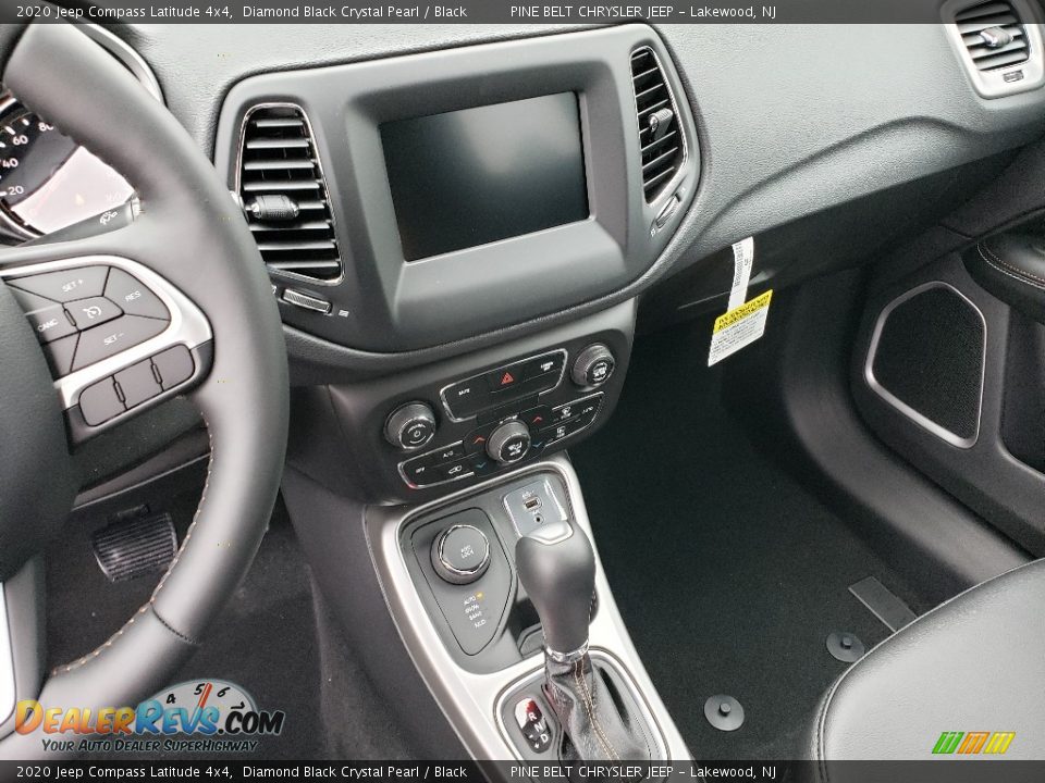 Controls of 2020 Jeep Compass Latitude 4x4 Photo #10