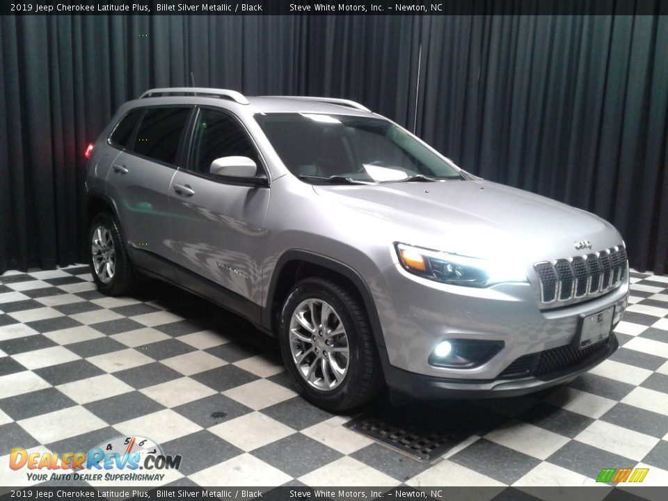 2019 Jeep Cherokee Latitude Plus Billet Silver Metallic / Black Photo #4