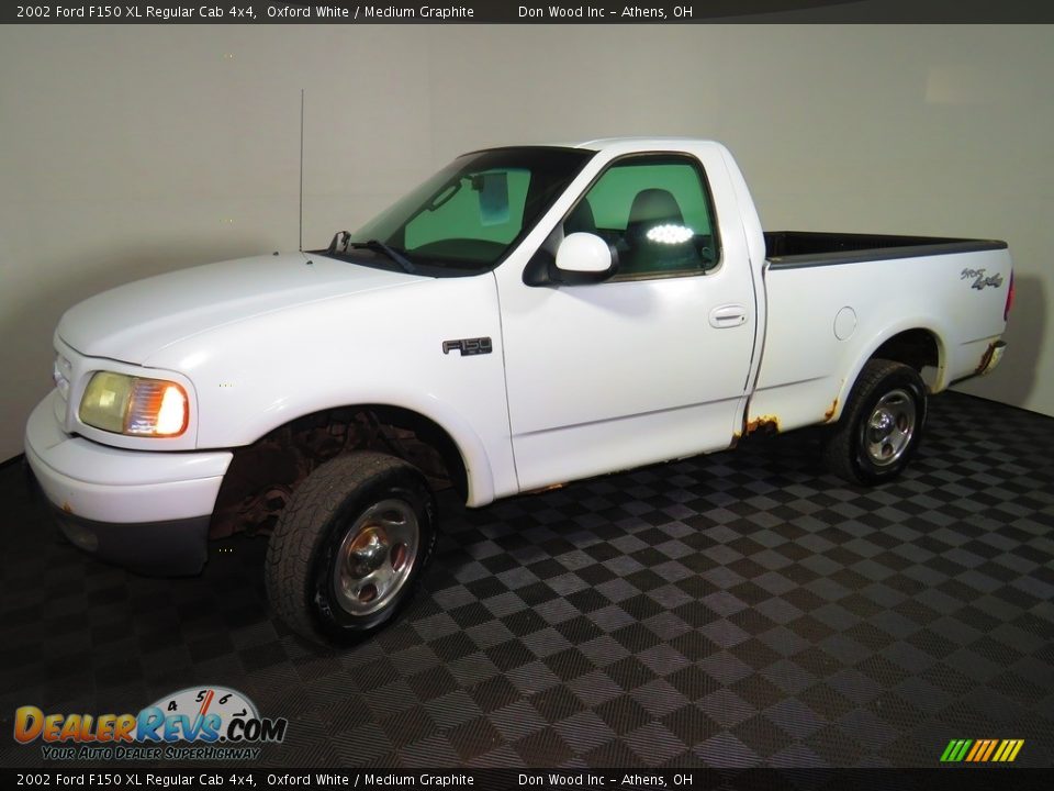 2002 Ford F150 XL Regular Cab 4x4 Oxford White / Medium Graphite Photo #6