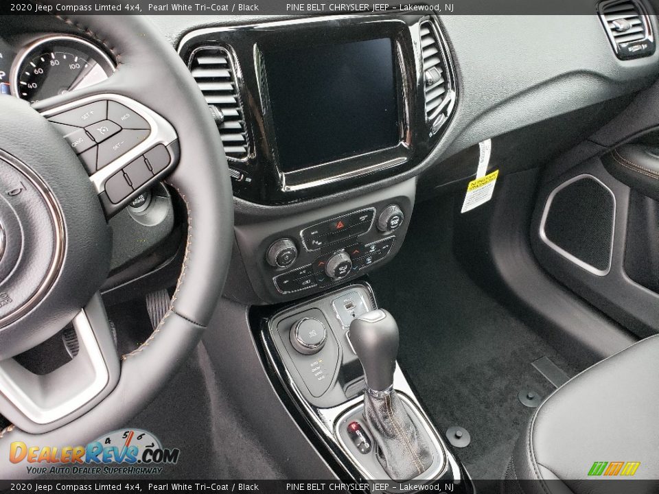 Controls of 2020 Jeep Compass Limted 4x4 Photo #10