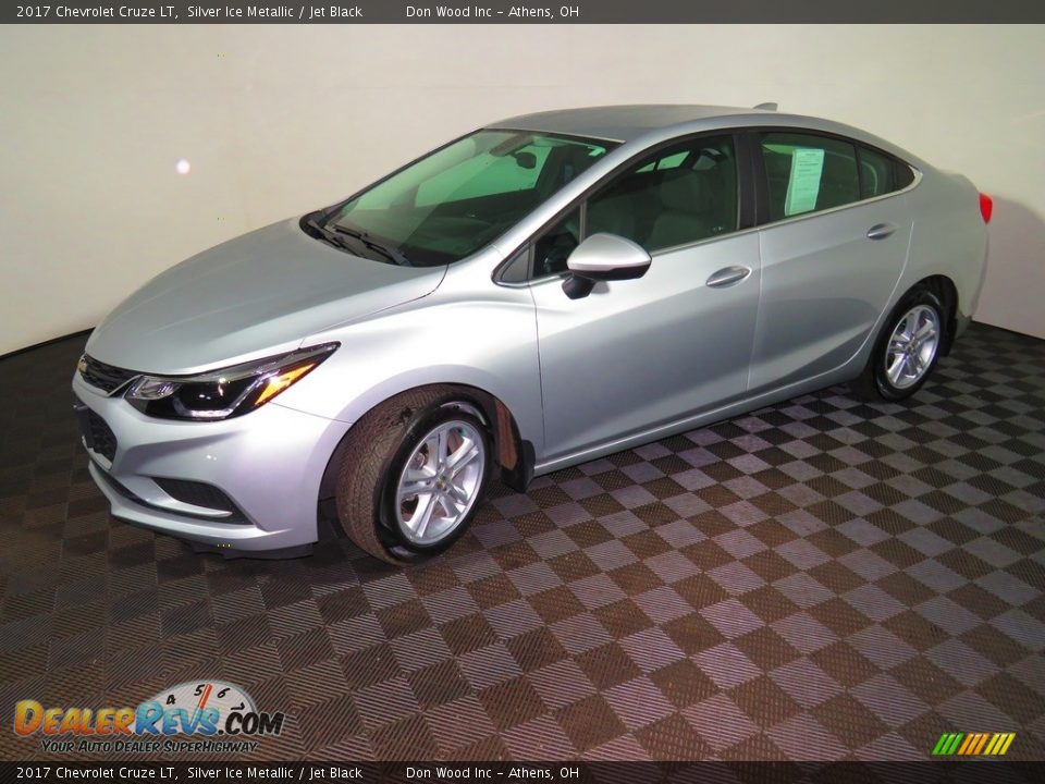 2017 Chevrolet Cruze LT Silver Ice Metallic / Jet Black Photo #7