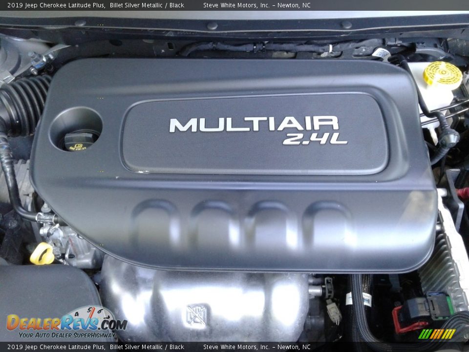 2019 Jeep Cherokee Latitude Plus Billet Silver Metallic / Black Photo #29