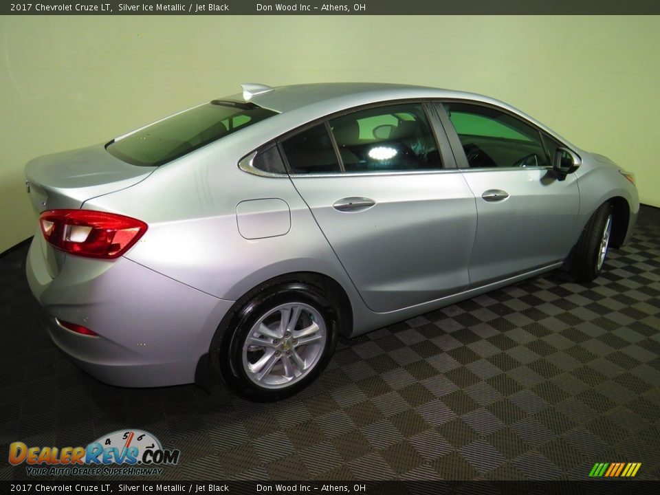 2017 Chevrolet Cruze LT Silver Ice Metallic / Jet Black Photo #15