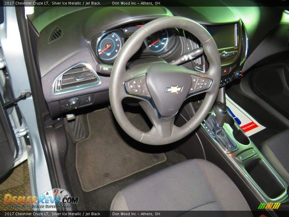 2017 Chevrolet Cruze LT Silver Ice Metallic / Jet Black Photo #19