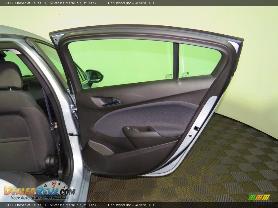 2017 Chevrolet Cruze LT Silver Ice Metallic / Jet Black Photo #23