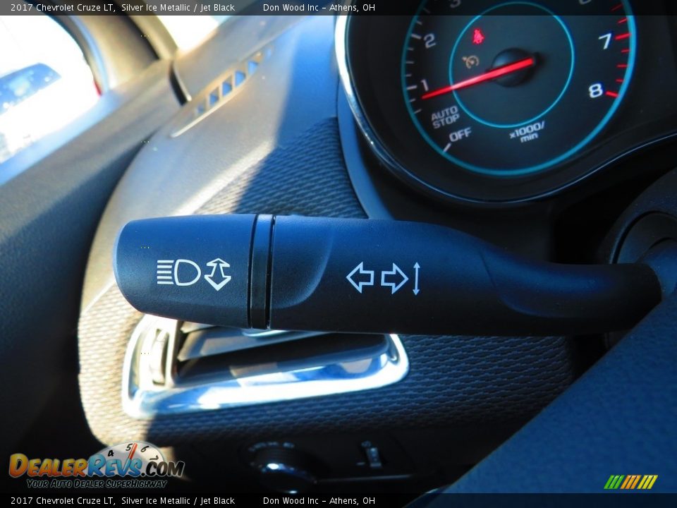 2017 Chevrolet Cruze LT Silver Ice Metallic / Jet Black Photo #30