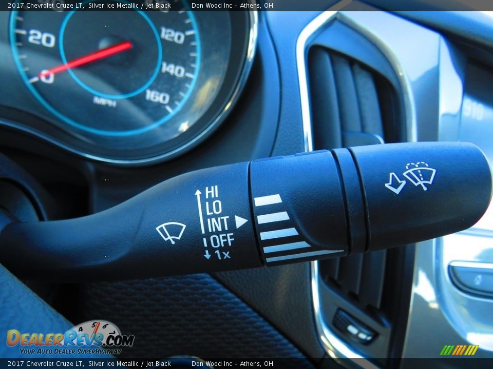 2017 Chevrolet Cruze LT Silver Ice Metallic / Jet Black Photo #31