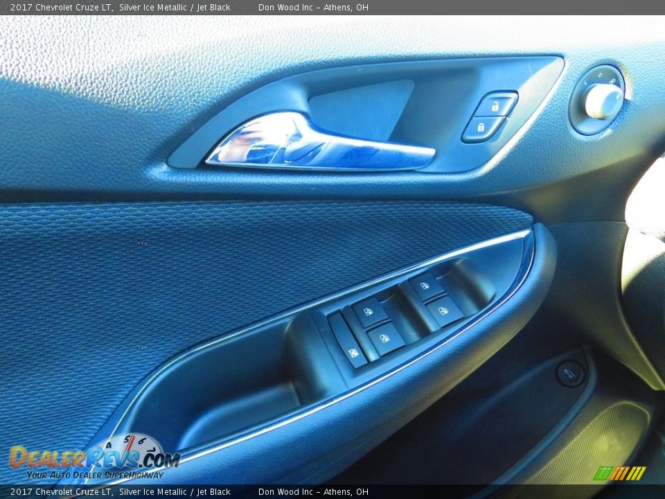 2017 Chevrolet Cruze LT Silver Ice Metallic / Jet Black Photo #35