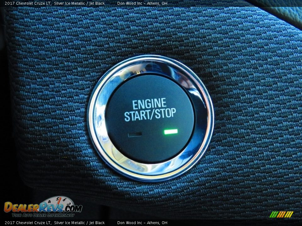 2017 Chevrolet Cruze LT Silver Ice Metallic / Jet Black Photo #36