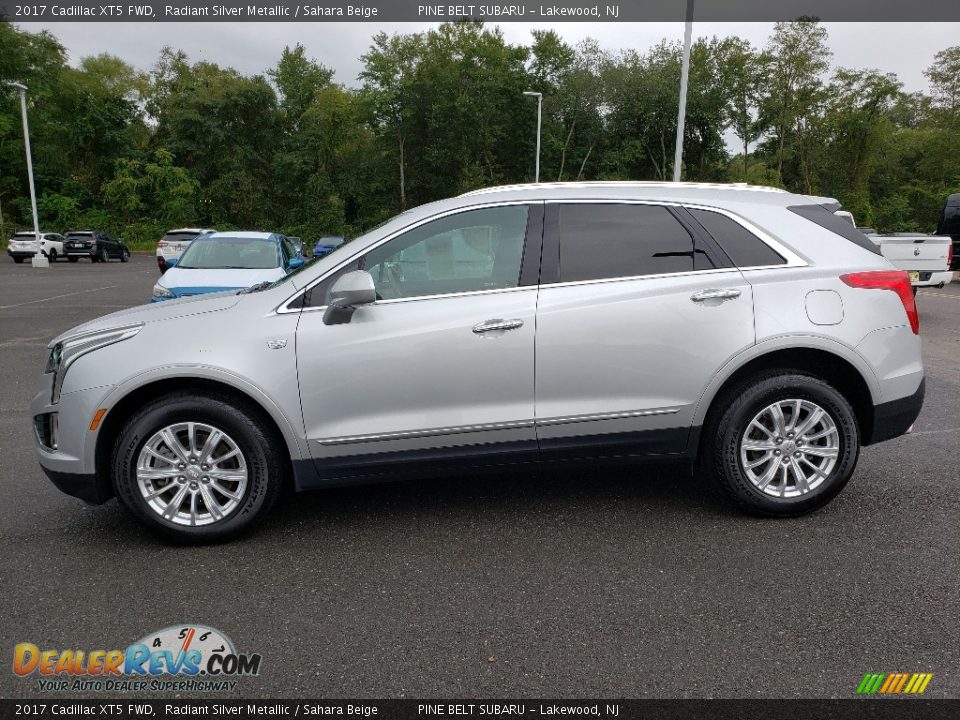 2017 Cadillac XT5 FWD Radiant Silver Metallic / Sahara Beige Photo #4