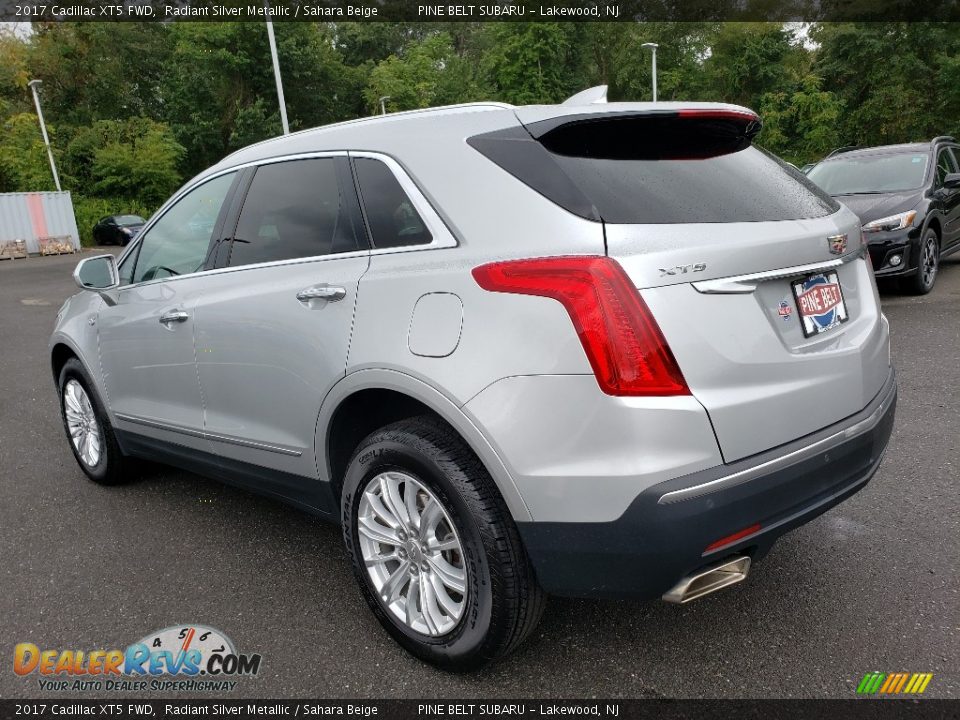 2017 Cadillac XT5 FWD Radiant Silver Metallic / Sahara Beige Photo #5