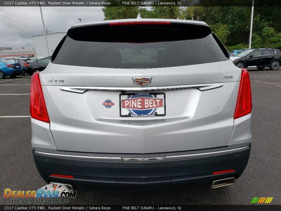 2017 Cadillac XT5 FWD Radiant Silver Metallic / Sahara Beige Photo #6