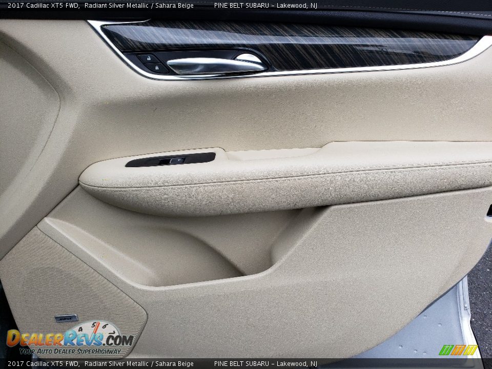 2017 Cadillac XT5 FWD Radiant Silver Metallic / Sahara Beige Photo #10