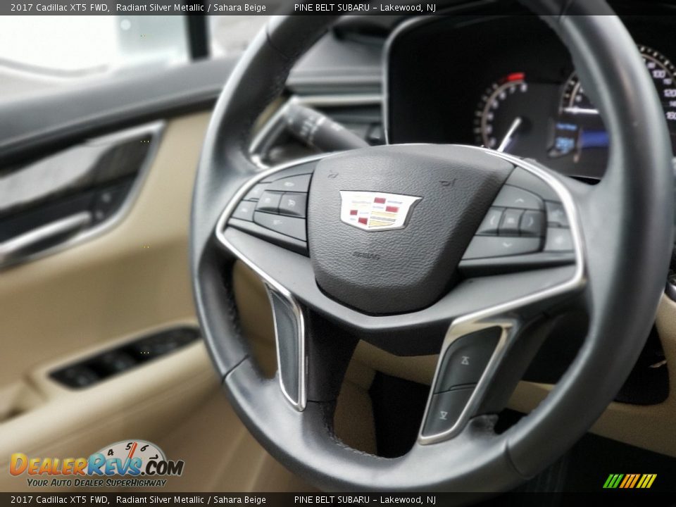 2017 Cadillac XT5 FWD Radiant Silver Metallic / Sahara Beige Photo #15