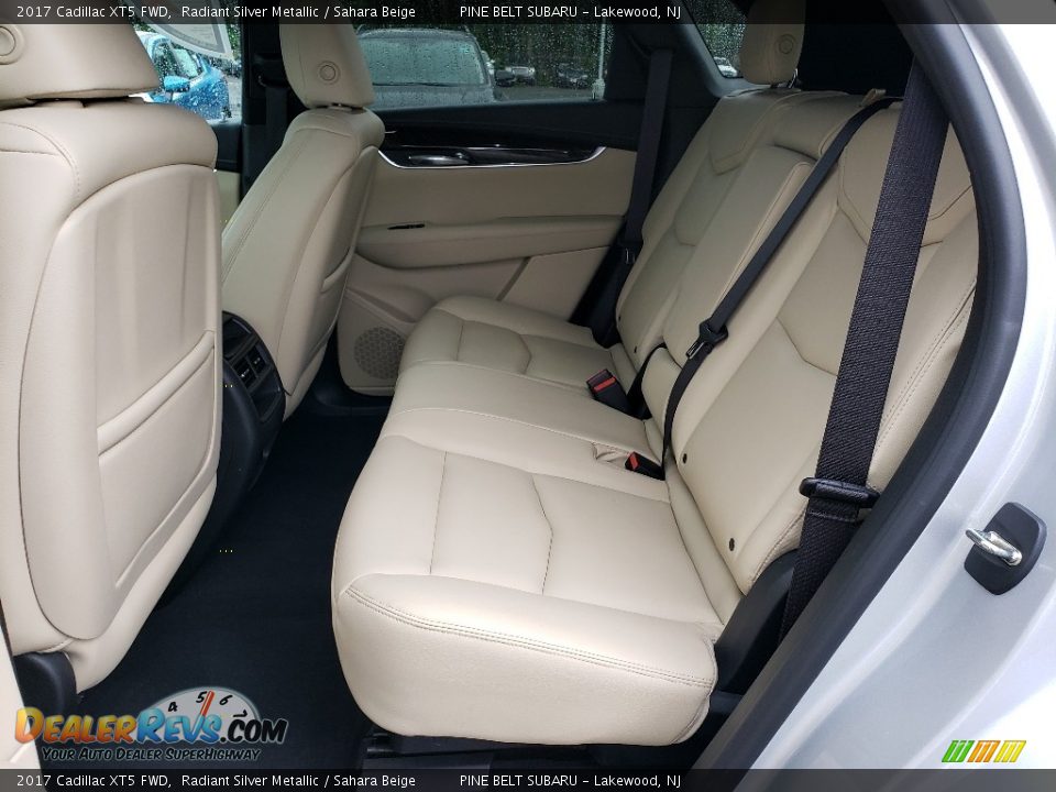 2017 Cadillac XT5 FWD Radiant Silver Metallic / Sahara Beige Photo #22