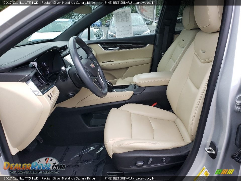 2017 Cadillac XT5 FWD Radiant Silver Metallic / Sahara Beige Photo #27