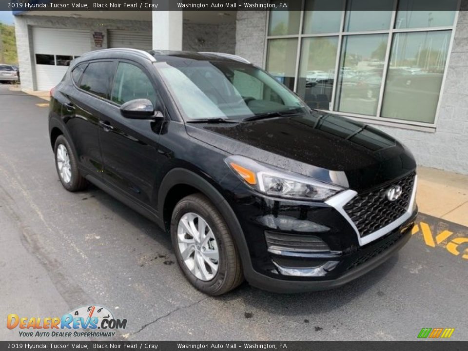 2019 Hyundai Tucson Value Black Noir Pearl / Gray Photo #2