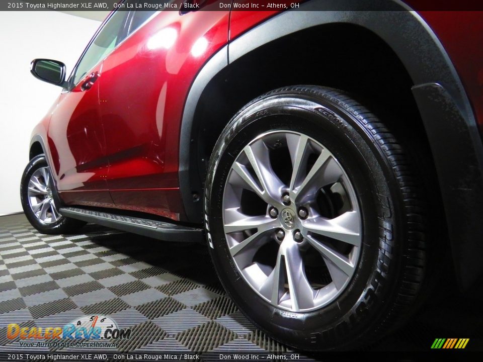 2015 Toyota Highlander XLE AWD Ooh La La Rouge Mica / Black Photo #11