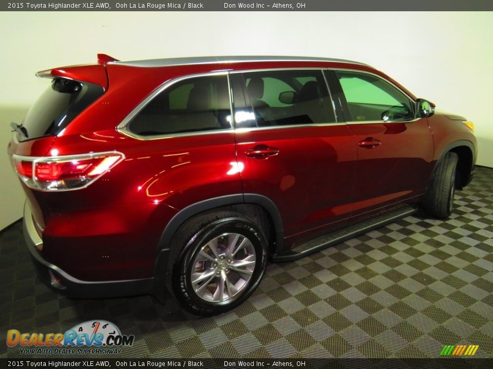 2015 Toyota Highlander XLE AWD Ooh La La Rouge Mica / Black Photo #16