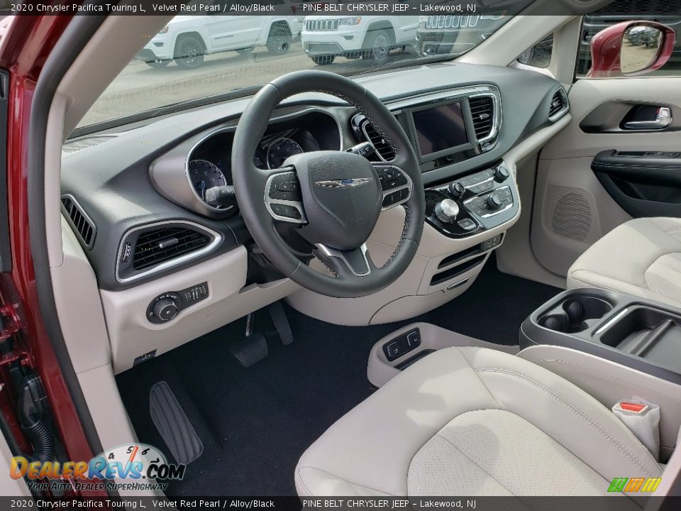 Alloy/Black Interior - 2020 Chrysler Pacifica Touring L Photo #7