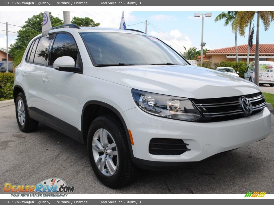2017 Volkswagen Tiguan S Pure White / Charcoal Photo #2