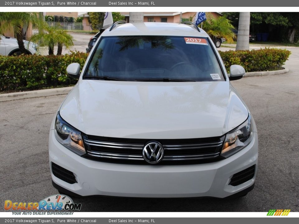 2017 Volkswagen Tiguan S Pure White / Charcoal Photo #3