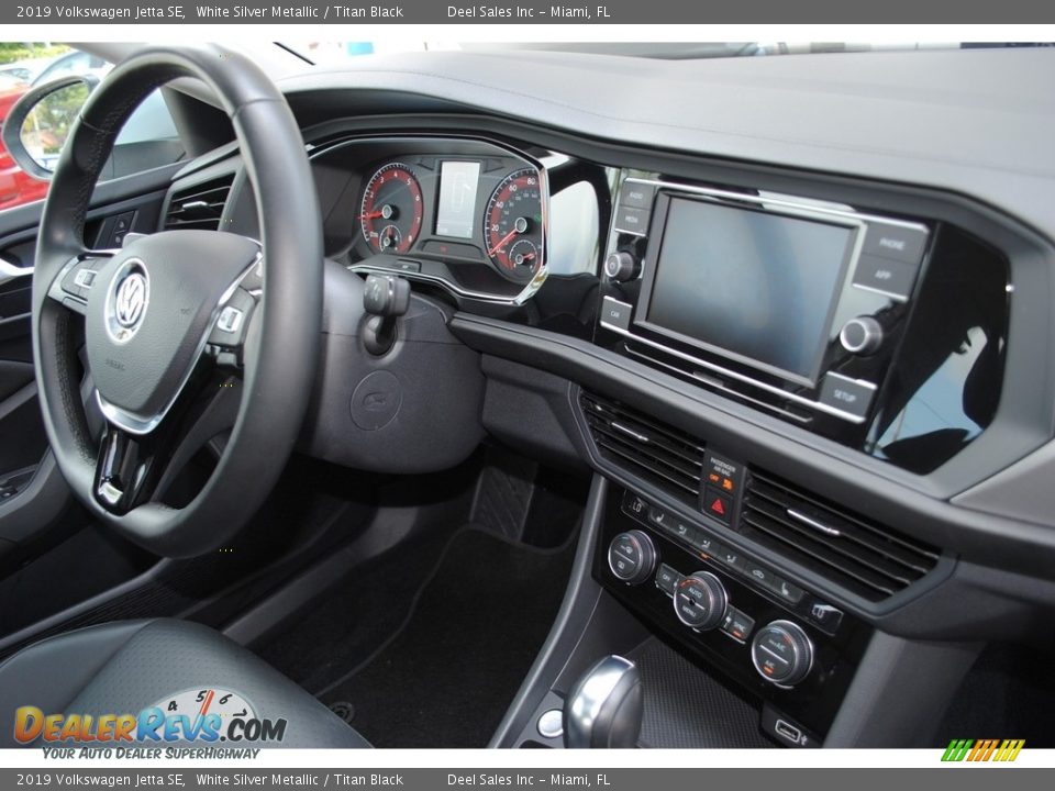 2019 Volkswagen Jetta SE White Silver Metallic / Titan Black Photo #19