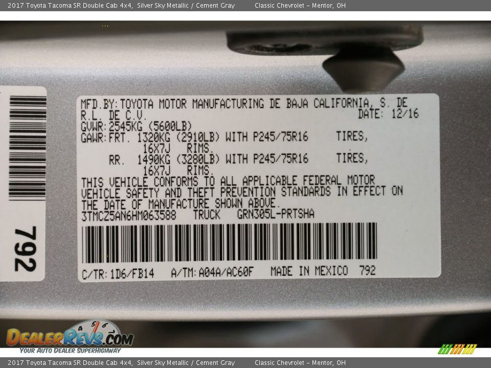 2017 Toyota Tacoma SR Double Cab 4x4 Silver Sky Metallic / Cement Gray Photo #19
