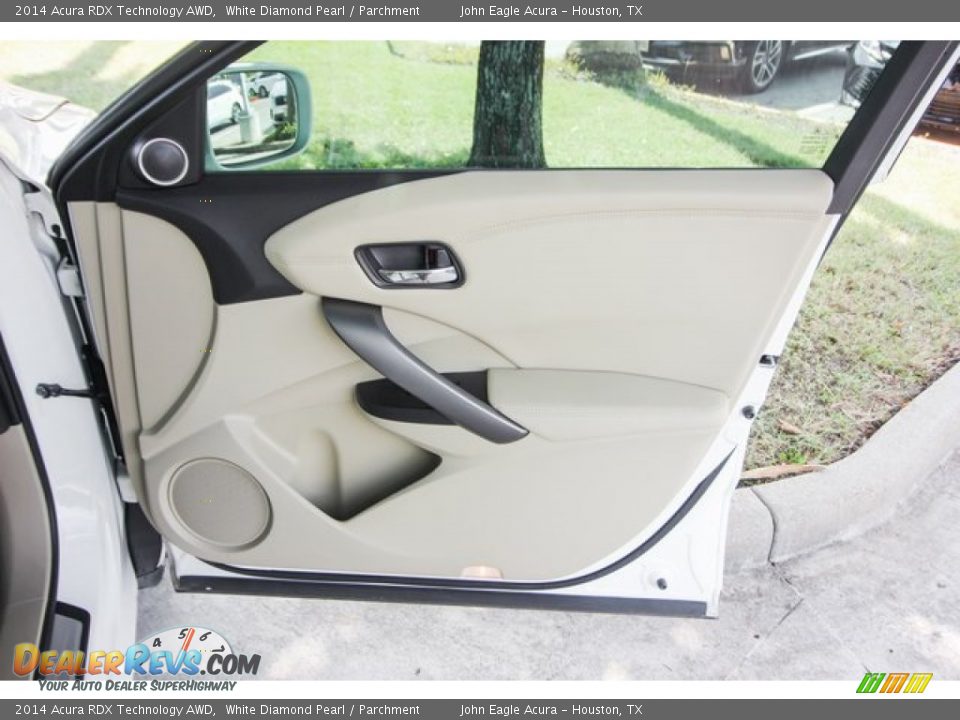 2014 Acura RDX Technology AWD White Diamond Pearl / Parchment Photo #25