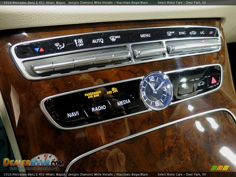 2019 Mercedes-Benz E 450 4Matic Wagon designo Diamond White Metallic / Macchiato Beige/Black Photo #31